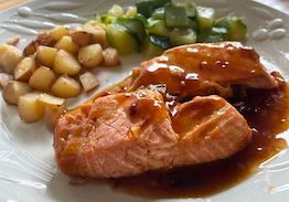 Chili Glazed Salmon, Potatoes & Zucchini - Individual Meal